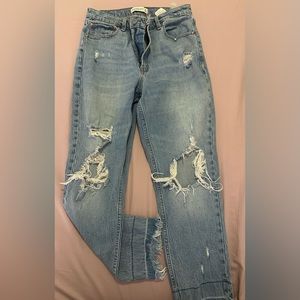 Abercrombie & Fitch High Rise Mom Jean